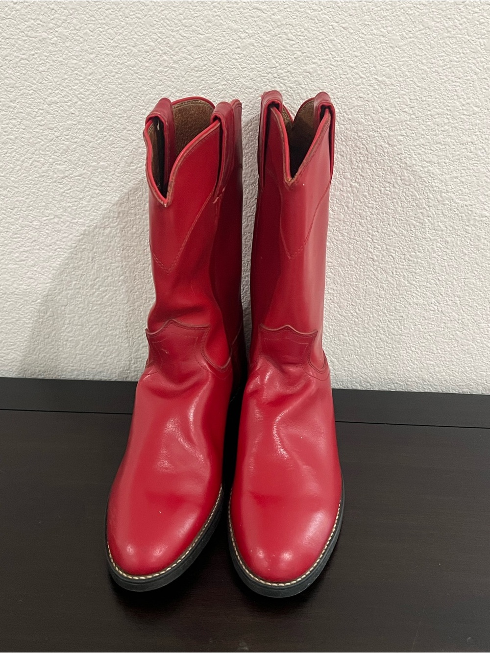 Vintage Justin Diamond J Red Leather Western Boot - Bold Stitch Detail size 6 B